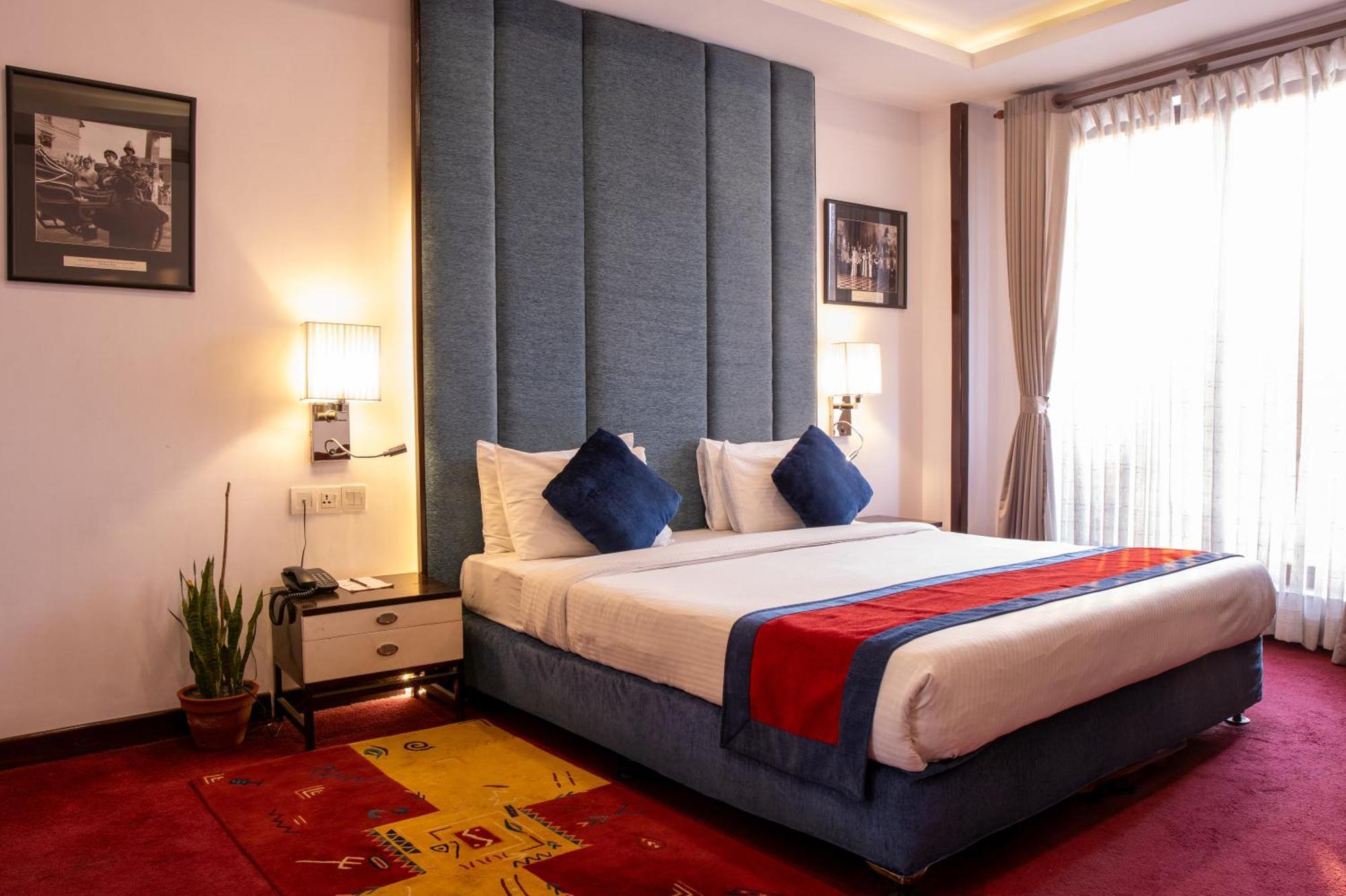 M Hotel Thamel-Катманду Экстерьер фото